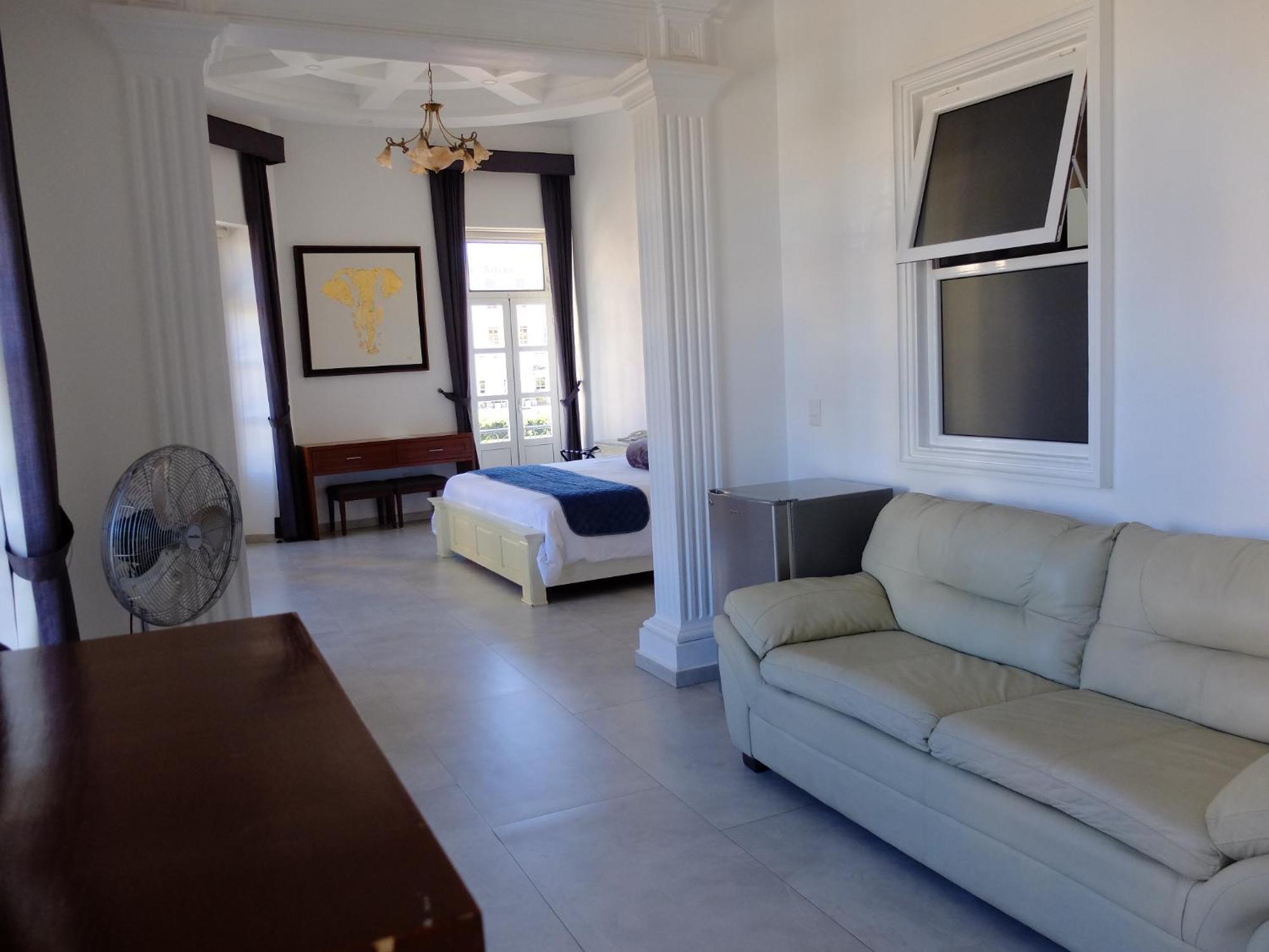 Hotel Estancia Real Tepatitlan Extérieur photo