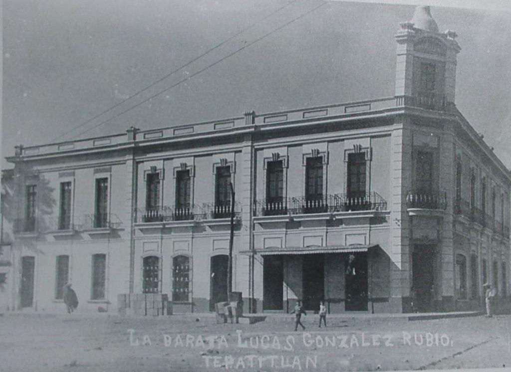 Hotel Estancia Real Tepatitlan Extérieur photo