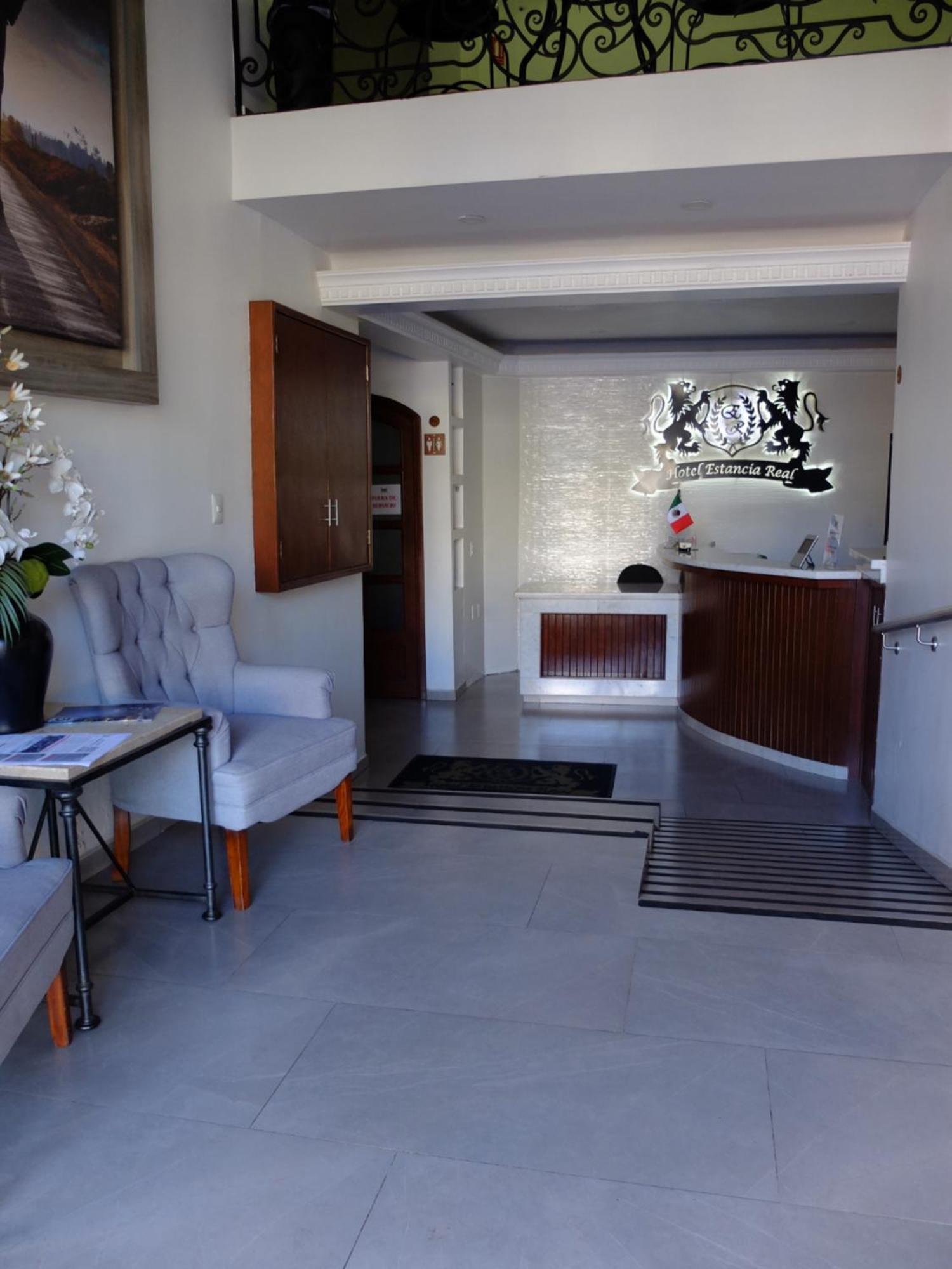 Hotel Estancia Real Tepatitlan Extérieur photo