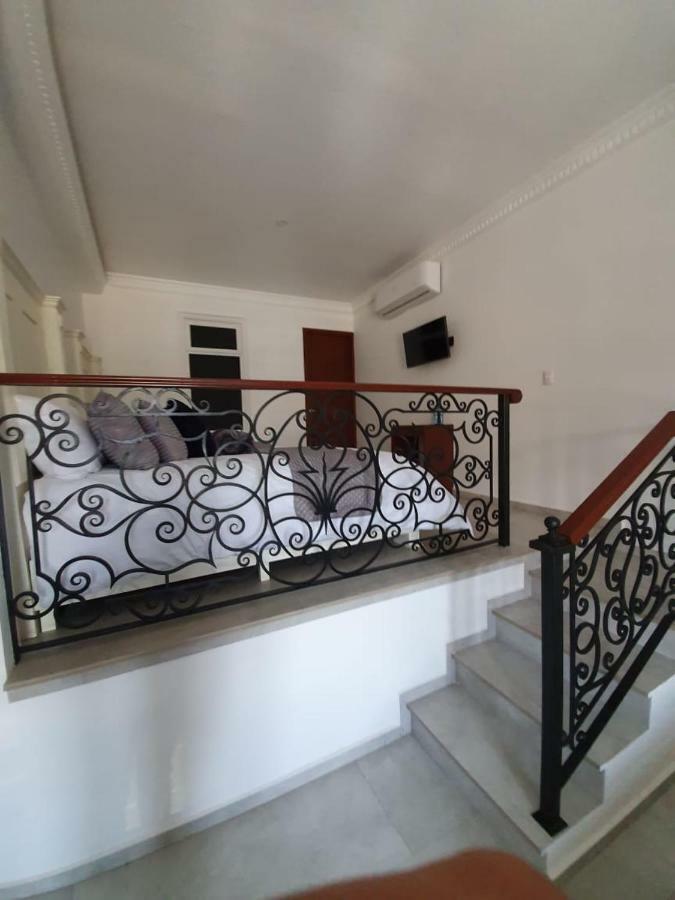 Hotel Estancia Real Tepatitlan Extérieur photo
